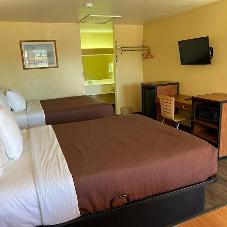 Executive Inn & Suites Lackland Afb San Antonio Esterno foto